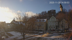 Náměstí, Hrad a Trůba