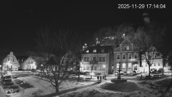 Náměstí, Hrad a Trůba