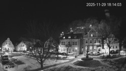 Náměstí, Hrad a Trůba