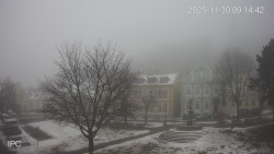 Náměstí, Hrad a Trůba