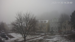 Náměstí, Hrad a Trůba