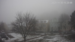 Náměstí, Hrad a Trůba