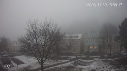 Náměstí, Hrad a Trůba