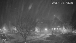 Náměstí, Hrad a Trůba