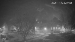 Náměstí, Hrad a Trůba