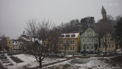 Náměstí, Hrad a Trůba