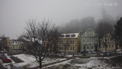 Náměstí, Hrad a Trůba