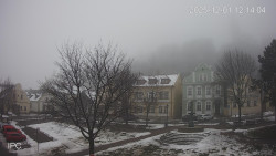 Náměstí, Hrad a Trůba