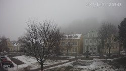 Náměstí, Hrad a Trůba