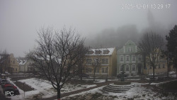 Náměstí, Hrad a Trůba