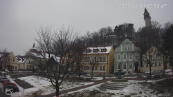 Náměstí, Hrad a Trůba