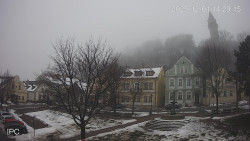 Náměstí, Hrad a Trůba