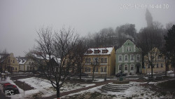 Náměstí, Hrad a Trůba