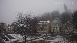 Náměstí, Hrad a Trůba