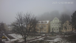 Náměstí, Hrad a Trůba