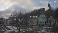 Náměstí, Hrad a Trůba