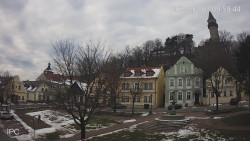 Náměstí, Hrad a Trůba