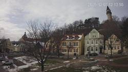 Náměstí, Hrad a Trůba