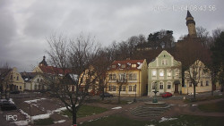 Náměstí, Hrad a Trůba