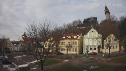 Náměstí, Hrad a Trůba