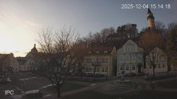 Náměstí, Hrad a Trůba