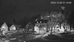 Náměstí, Hrad a Trůba