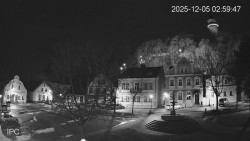 Náměstí, Hrad a Trůba