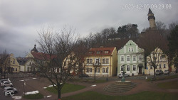 Náměstí, Hrad a Trůba