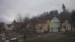 Náměstí, Hrad a Trůba