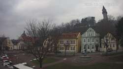 Náměstí, Hrad a Trůba