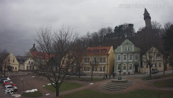 Náměstí, Hrad a Trůba