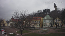 Náměstí, Hrad a Trůba