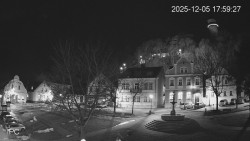 Náměstí, Hrad a Trůba