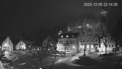 Náměstí, Hrad a Trůba