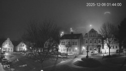 Náměstí, Hrad a Trůba