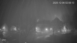 Náměstí, Hrad a Trůba