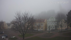 Náměstí, Hrad a Trůba