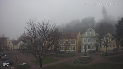 Náměstí, Hrad a Trůba