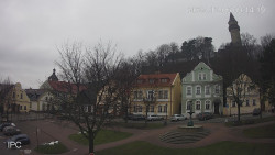 Náměstí, Hrad a Trůba