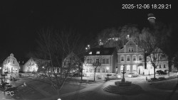 Náměstí, Hrad a Trůba