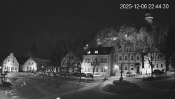 Náměstí, Hrad a Trůba