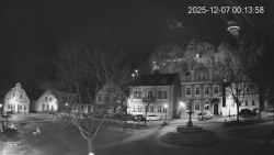 Náměstí, Hrad a Trůba