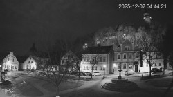 Náměstí, Hrad a Trůba