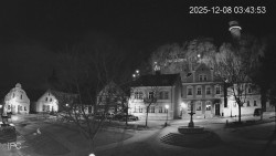 Náměstí, Hrad a Trůba