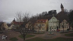 Náměstí, Hrad a Trůba