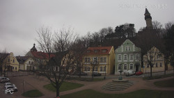 Náměstí, Hrad a Trůba