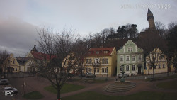 Náměstí, Hrad a Trůba