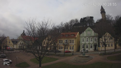 Náměstí, Hrad a Trůba