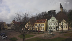 Náměstí, Hrad a Trůba