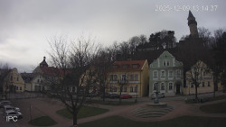 Náměstí, Hrad a Trůba